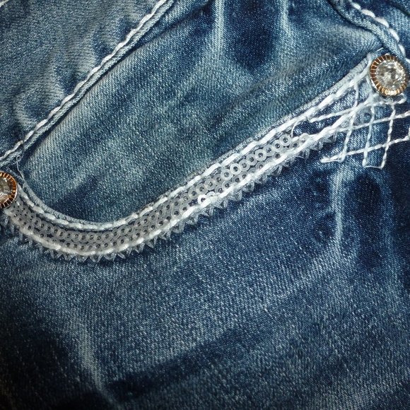 Maurices Washed Straight Leg Stretchy Hugging Jeans reg 4 - Picture 11 of 12